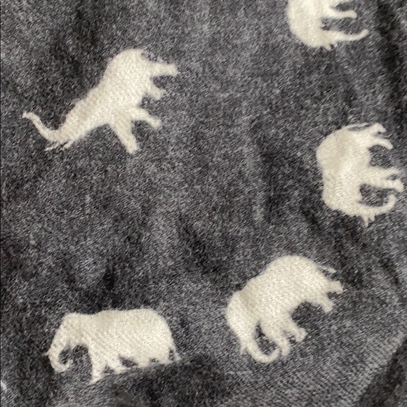 Wool Scarf - Picture 8 of 10